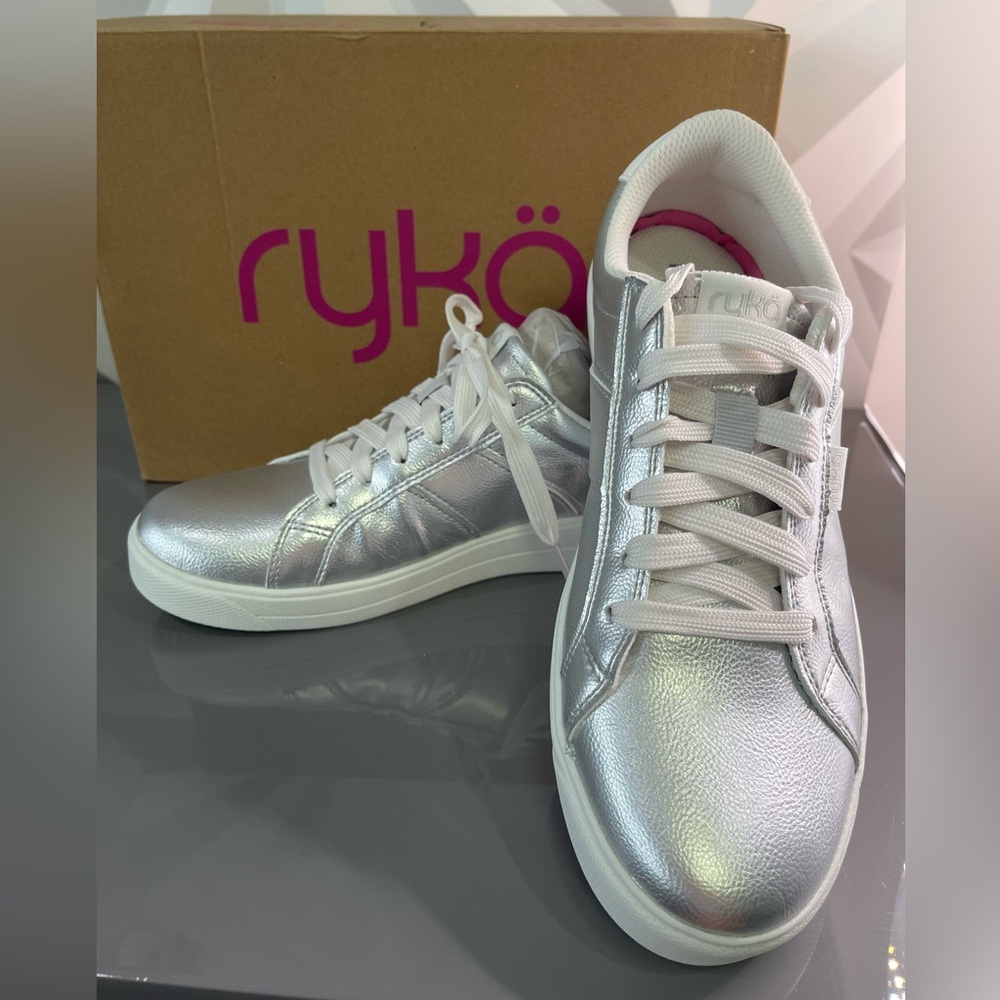 NIB RYKA Viv Classic Sneaker Silver Metallic Size 8.5 WIDE Lifestyle
